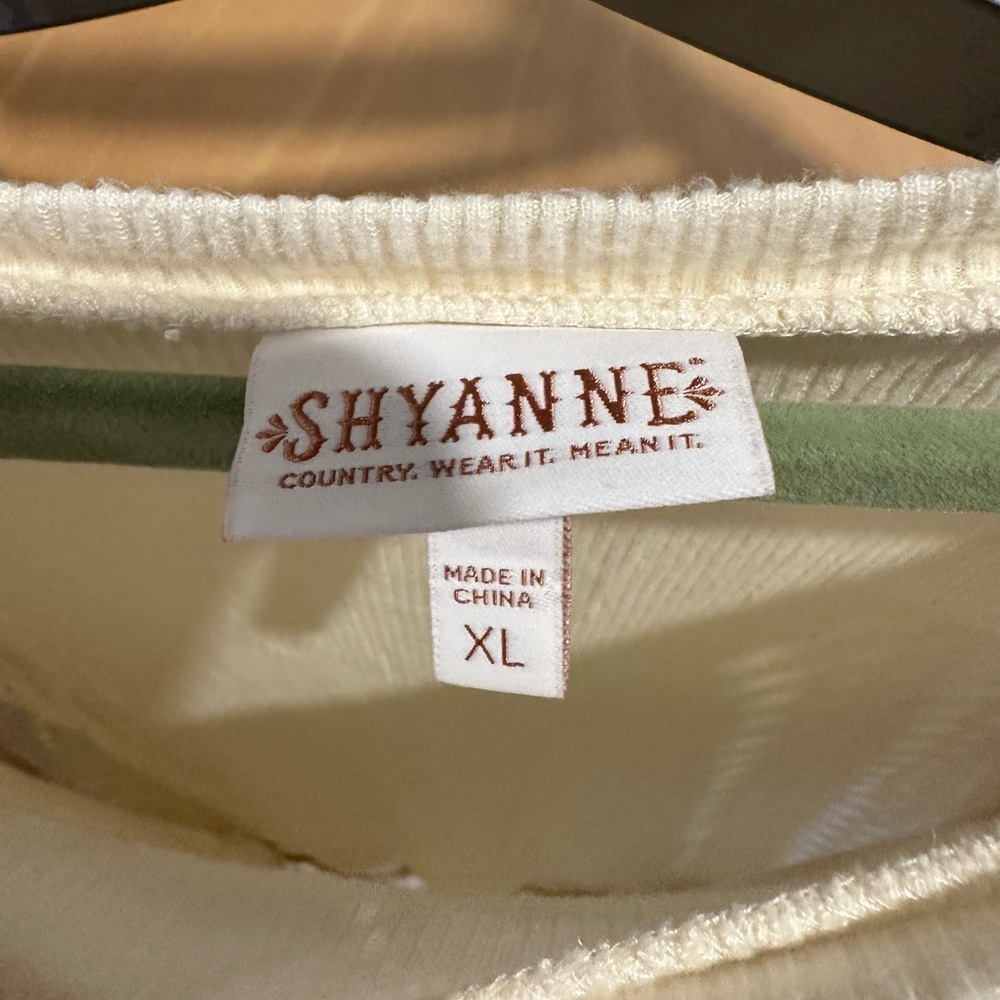 Western Cream Colored Top - Picture 3 of 5